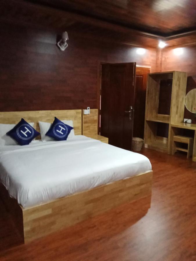 Domnak Teuk Chhou Hotel Kampot Exterior photo