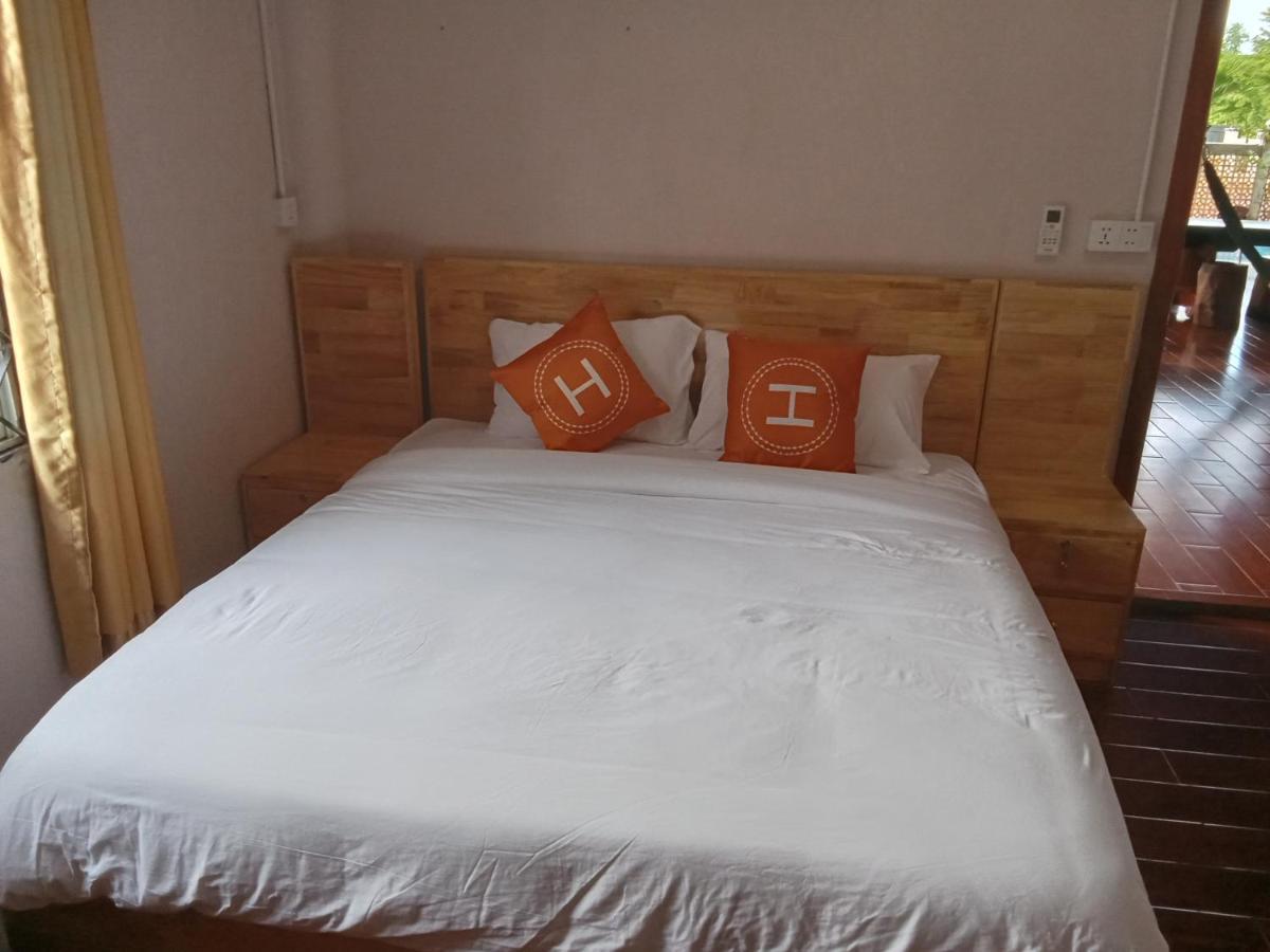 Domnak Teuk Chhou Hotel Kampot Exterior photo
